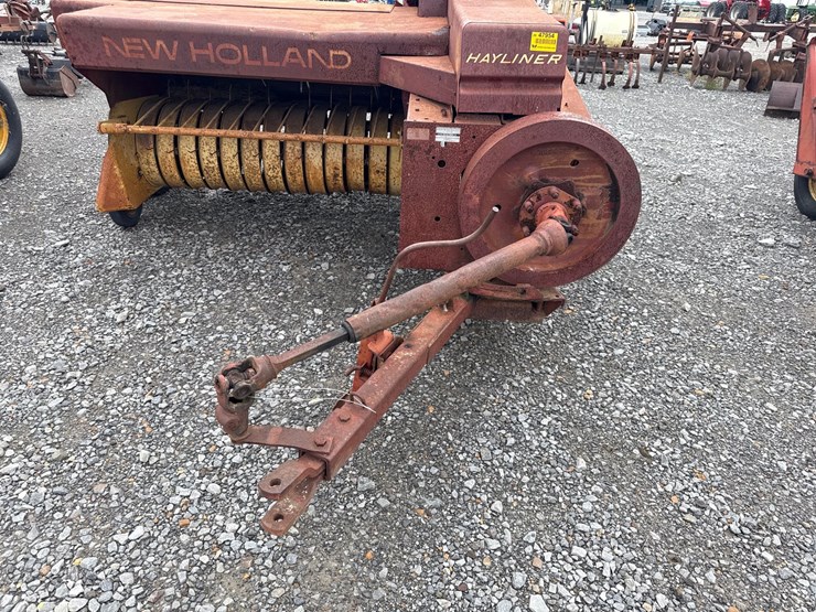 new-holland-310-image-16
