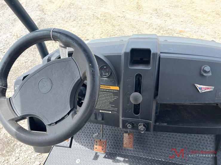 club-car-carryall-1700-image-7