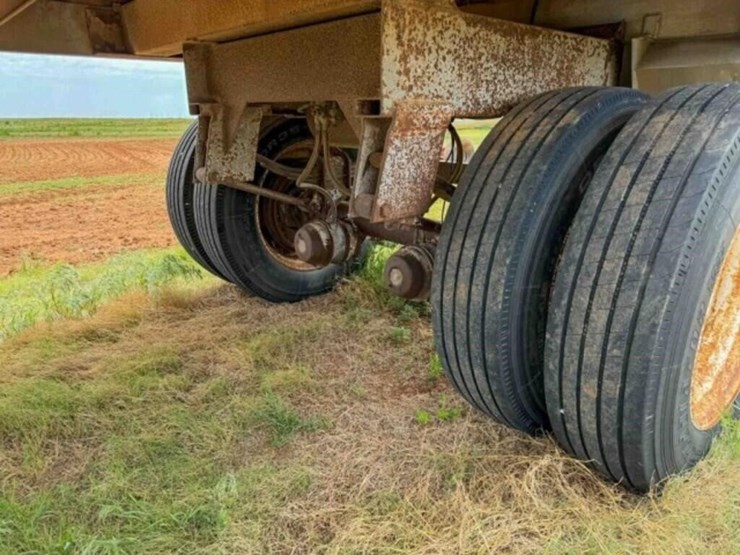 jet-22’-hopper-bottom-trailer-image-13