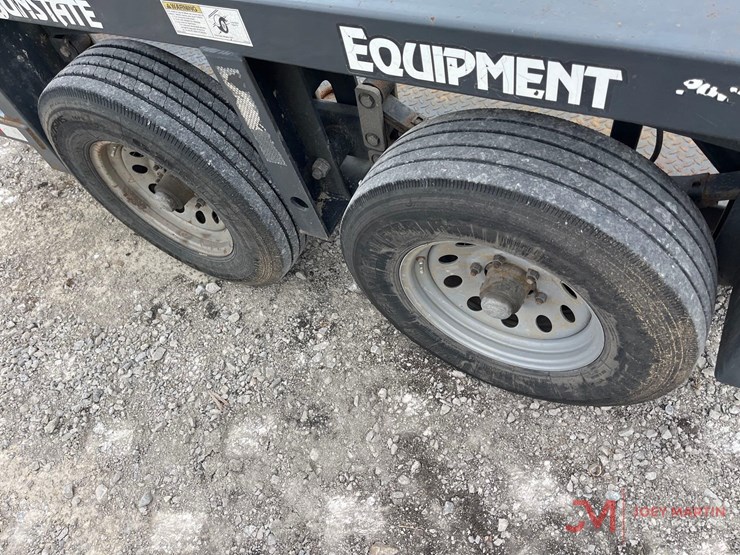 2014-jlg-7610-t/a-drop-deck-trailer-image-8