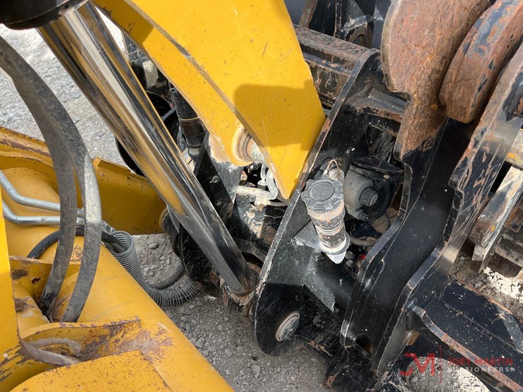 2021-caterpillar-420-xe-image-2