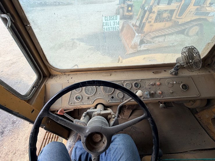 1972-caterpillar-769-image-18