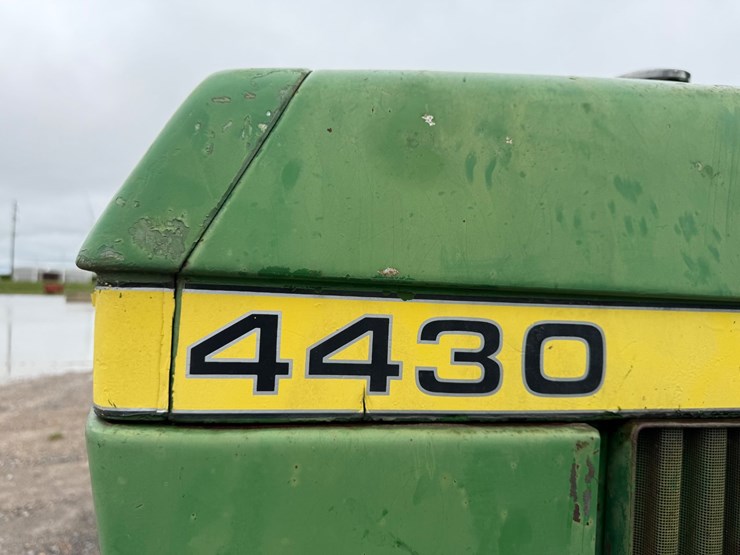 john-deere-4430-image-44