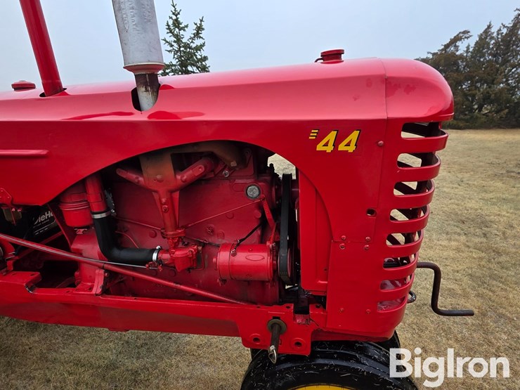 1948-massey-ferguson-44-image-10