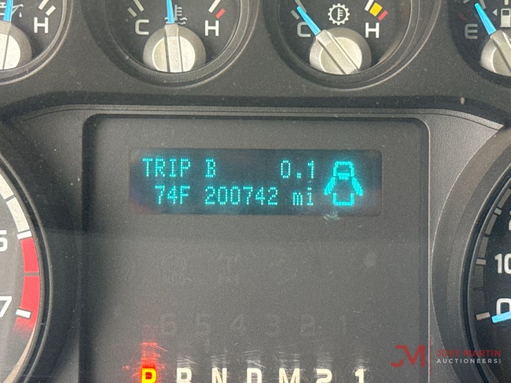 2012-ford-f250-xl-image-38
