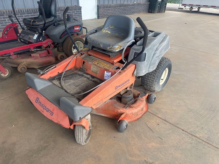 husqvarna-residential-z48220-turn-mower--non-runner-image-3