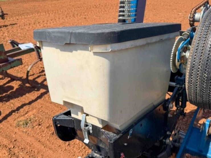 kinze-3200-image-18