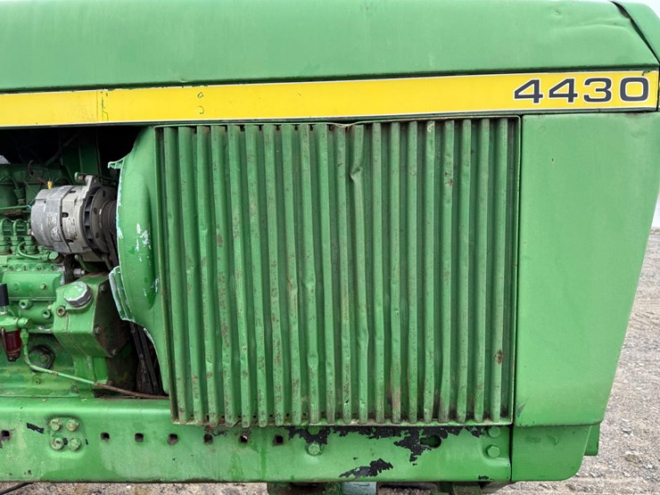 john-deere-4430-image-48