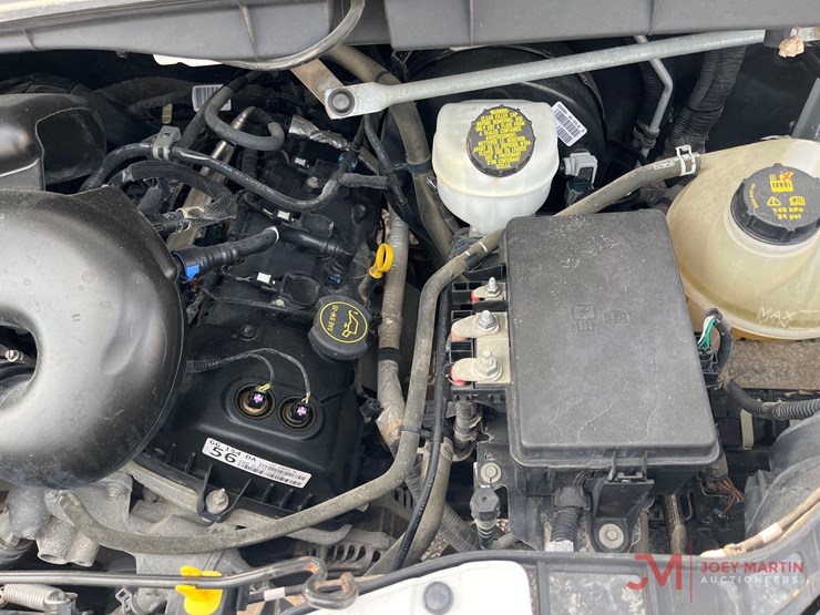 2019-ford-transit-image-13