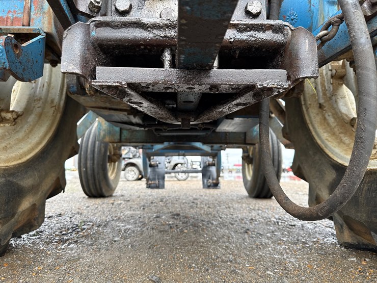 ford-7600-image-19