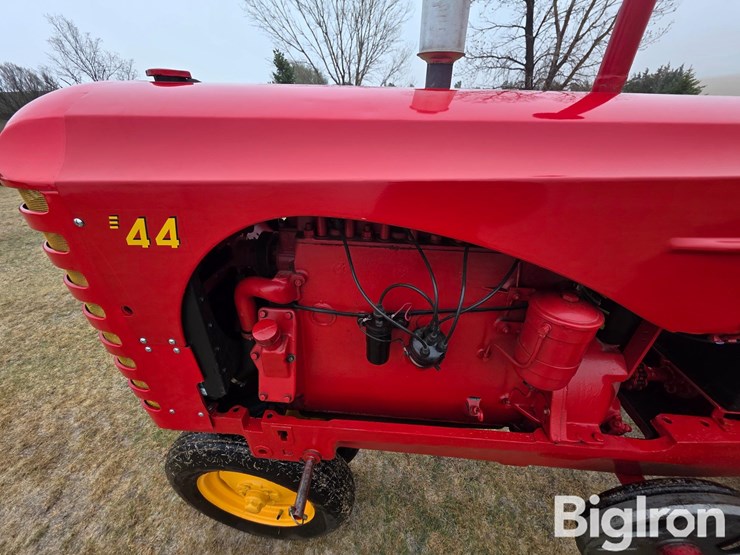 1952-massey-ferguson-44-image-14