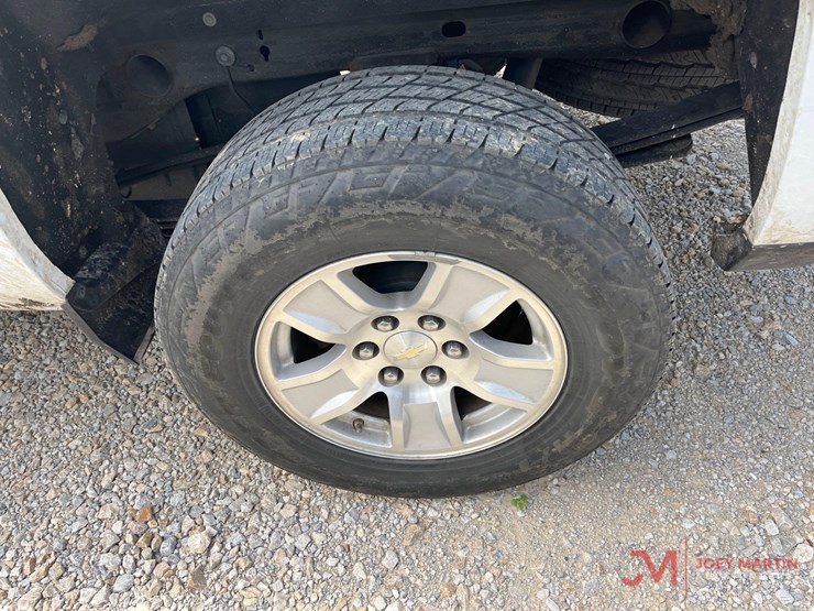 2019-chevrolet-silverado-1500-image-34