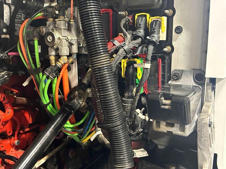 2024-kenworth-t880-image-82