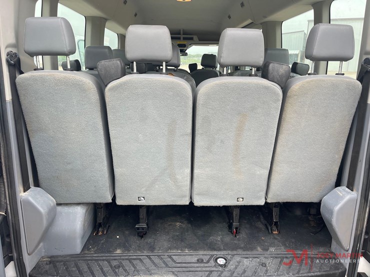 2019-ford-transit-image-6