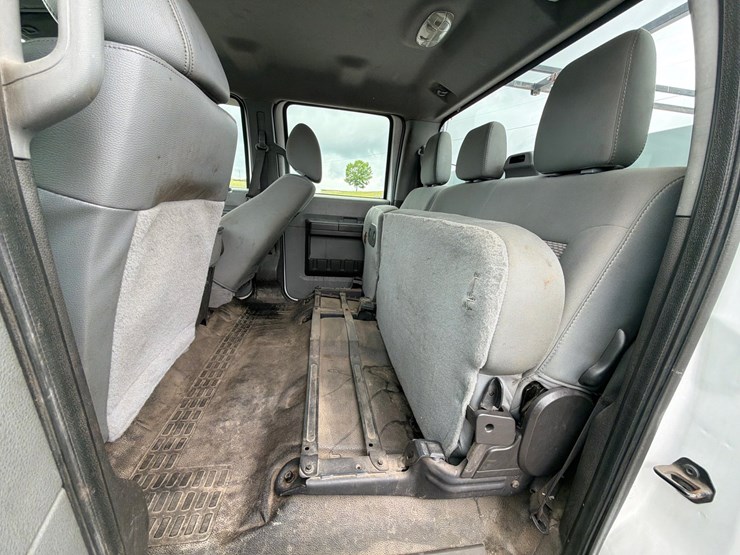 ford-f350-xl-image-14