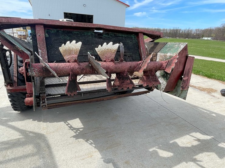 #5512-•-manure-spreader-image-6