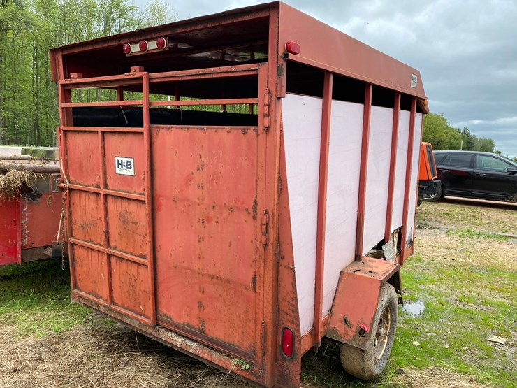 #3504-•-h&s-cattle-trailer-with-2"-ball-hitch-(no-title)-image-4