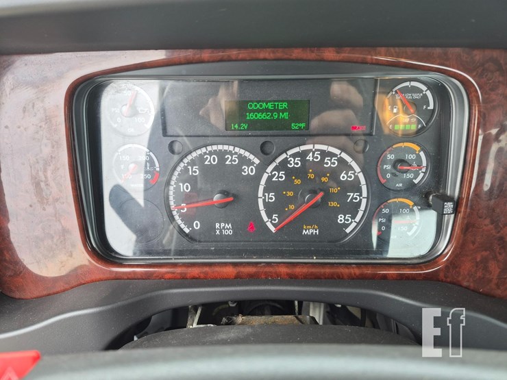 2018-freightliner-business-class-m2-112-image-15