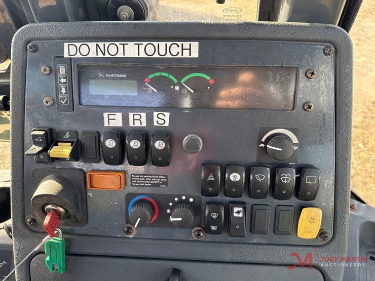 2013-deere-310k-ep-image-31