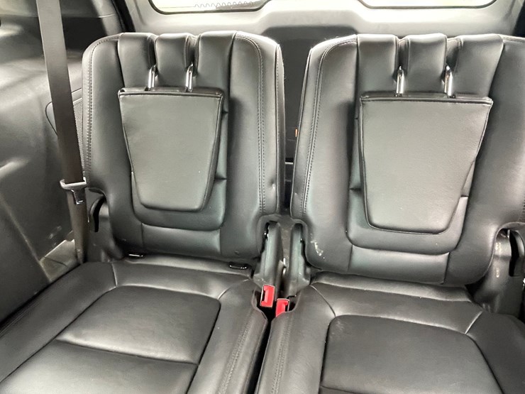 2011-ford-explorer-limited-image-60