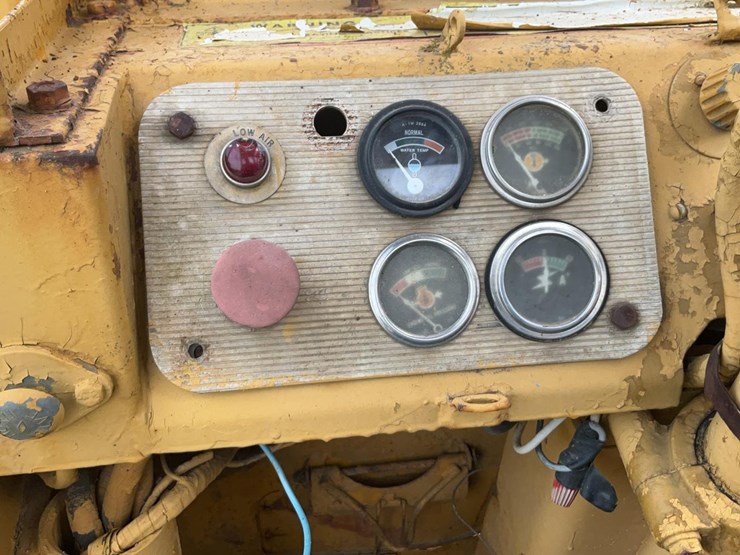 caterpillar-621-image-14