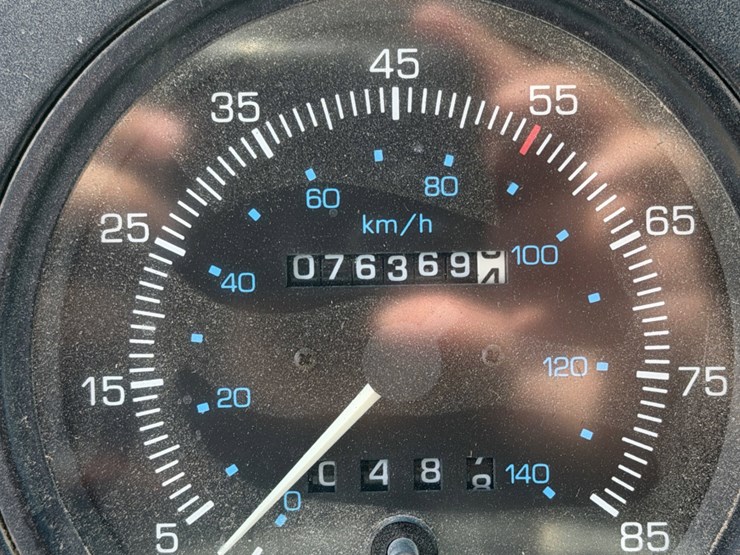 2000-freightliner-fc70-image-16
