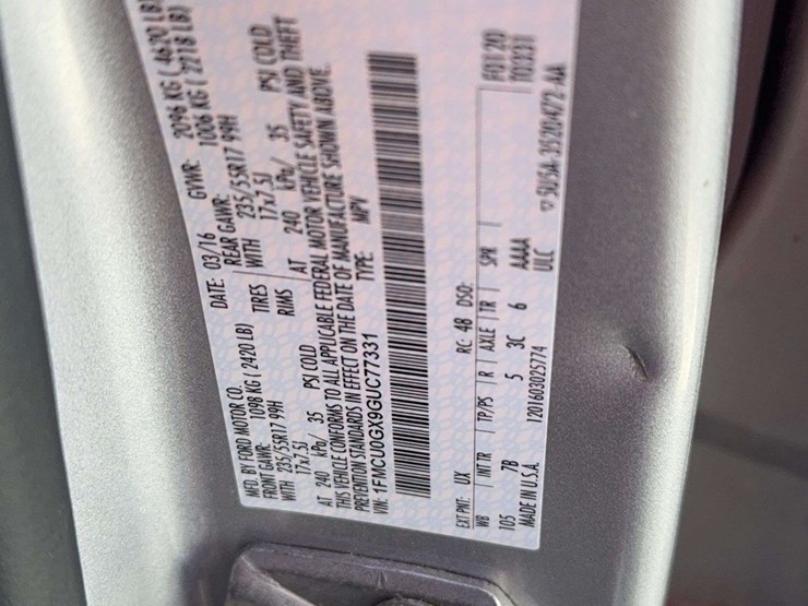 2016-ford-escape-image-11