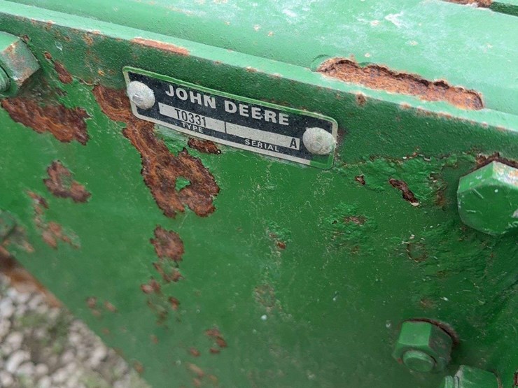 john-deere-331-image-12