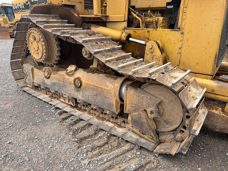 caterpillar-d4h-xl-image-15
