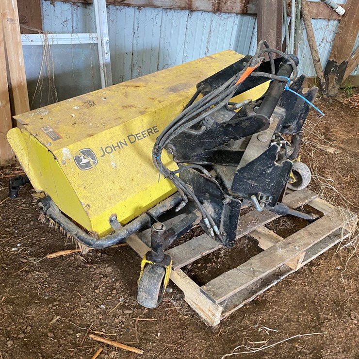 #3590 • John Deere Quick Hitch Broom