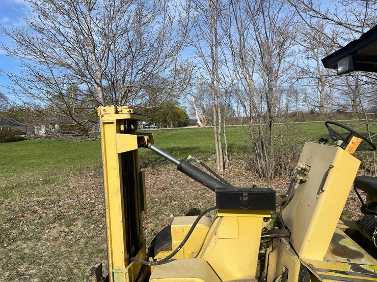 #5498-•-1978-swinger-forklift-image-26