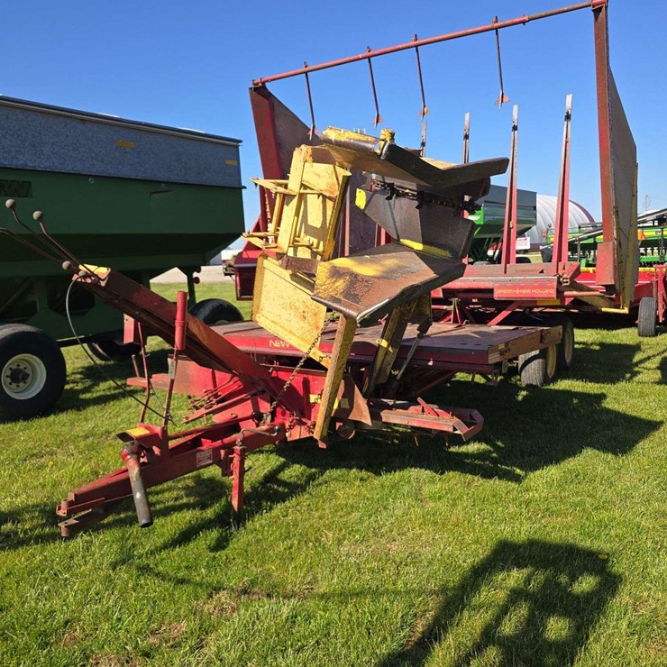 NEW HOLLAND STACKLINER 1034