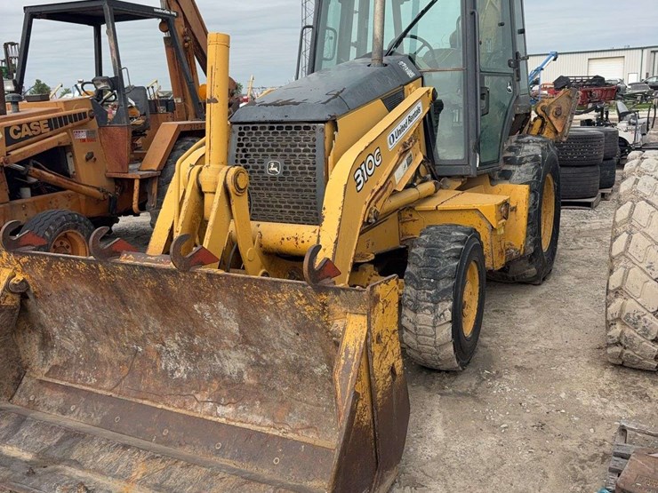 deere-310-image-3