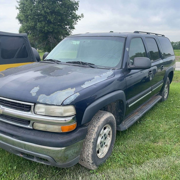 2005 CHEVROLET SUBURBAN