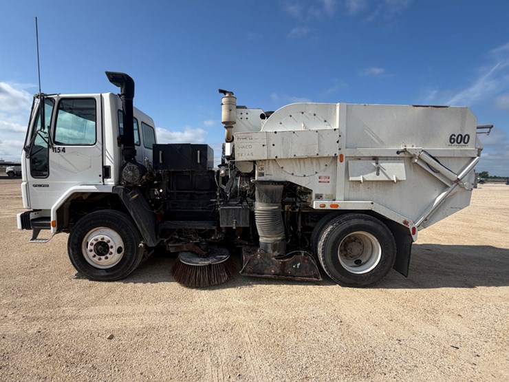 2000-freightliner-fc70-image-8