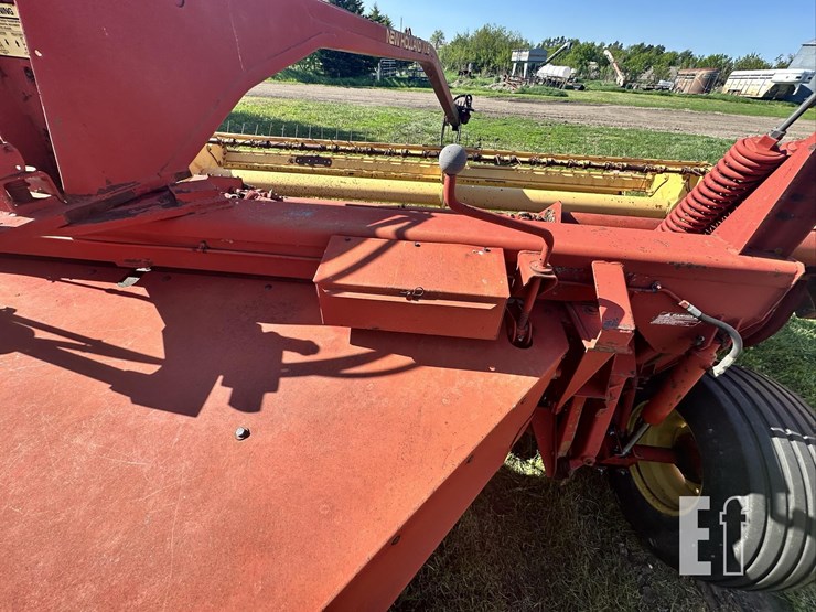new-holland-116-image-12
