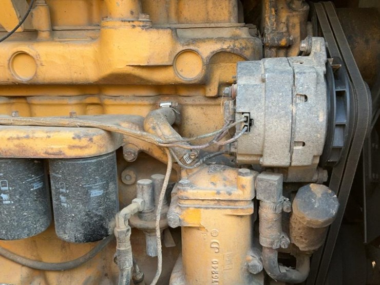 1990-john-deere-640d-image-14