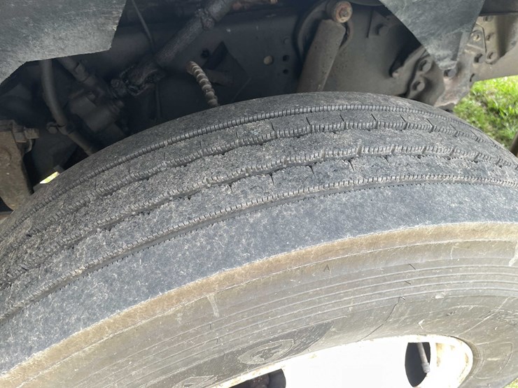 ford-l7000-image-12