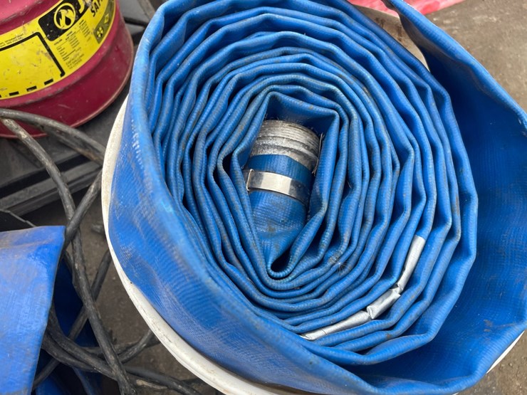 #6048-•-tsunami-sump-pump-and-water-hoses-image-3
