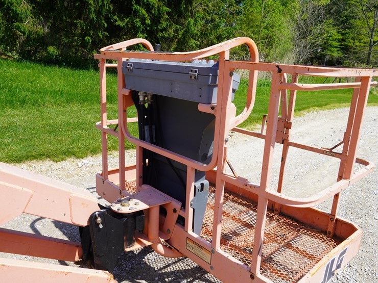 2000-jlg-600sj-image-22