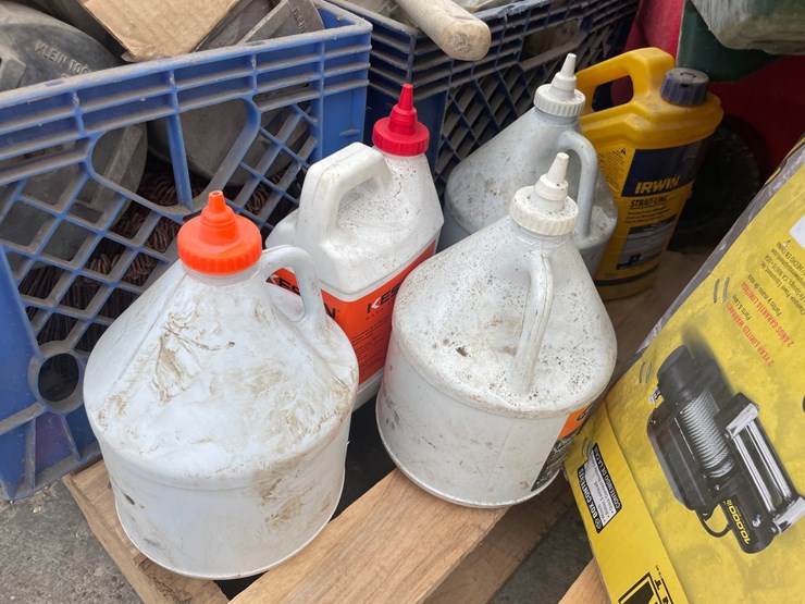 #6044-•-pallet-of-concrete-supplies-image-7