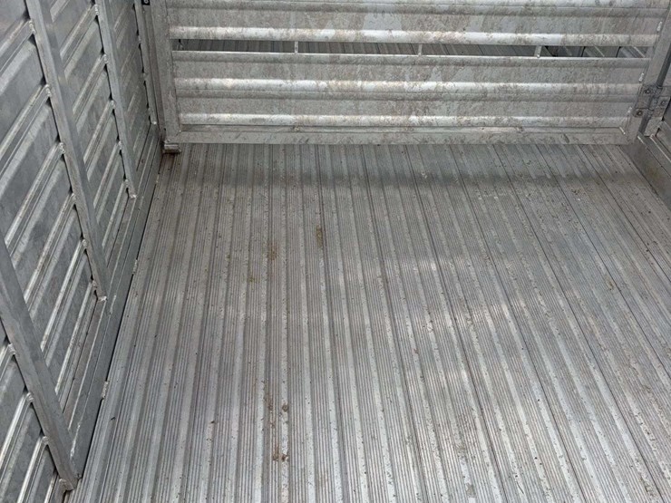 2010-featherlite-16-ft-image-10