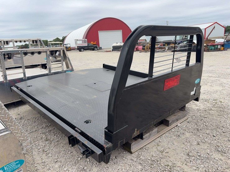 new-cadet-steel-flatbed,-84-x-102,-56"-cab-to-axle,-42"-frame-width,-fits-single-wheel-long-bed-chevy-all-years-and-ford-2017-and-older,-8ft-bed,-stock#-ctb50114-image-3
