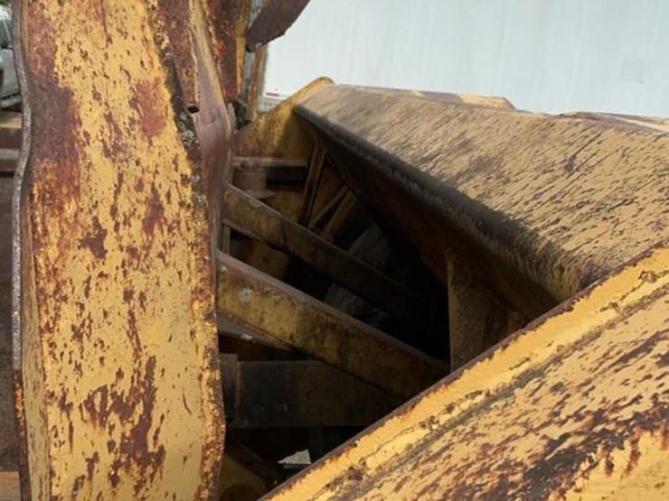 caterpillar-621-image-83