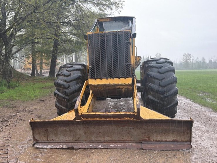1996-deere-748g-image-8