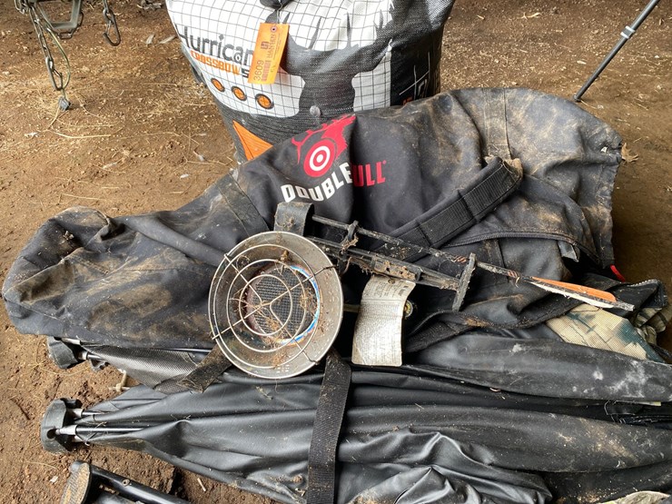 #3609-•-pile-of-outdoorsman-items-image-6
