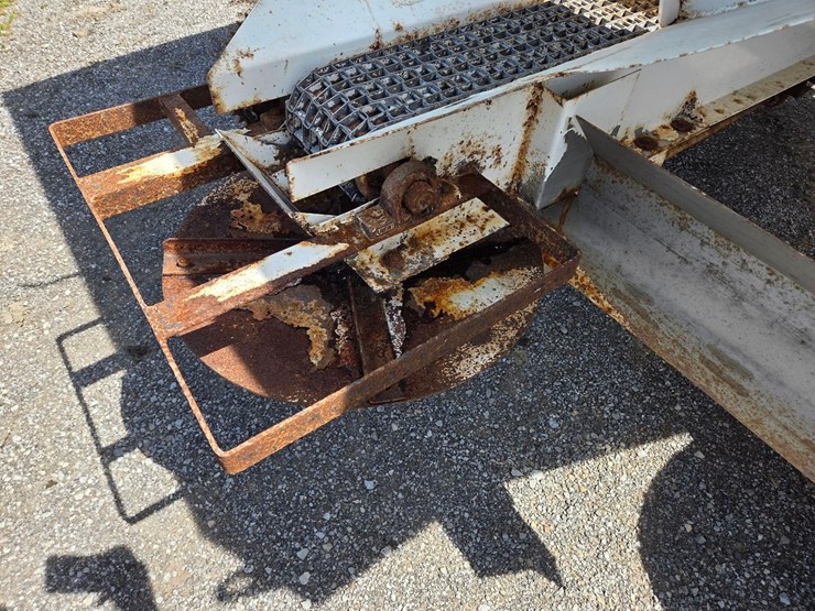 western-5-ton-dry-fertilizer-spreader-image-18