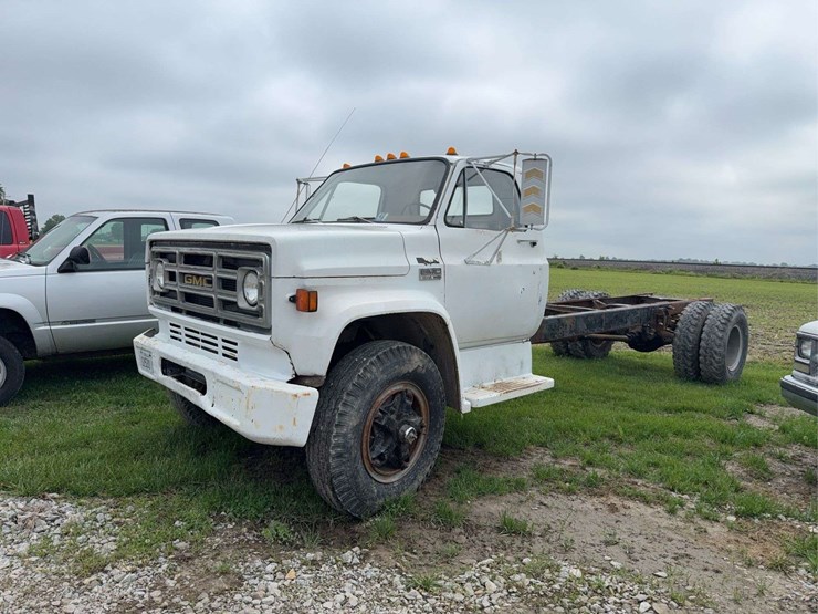 1979-gmc-7000-image-1