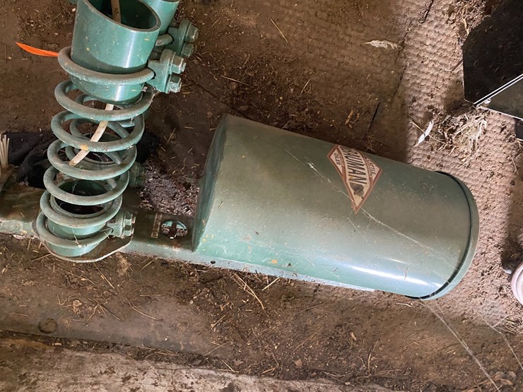 #3560-•-cattle-brush-groomer-image-9