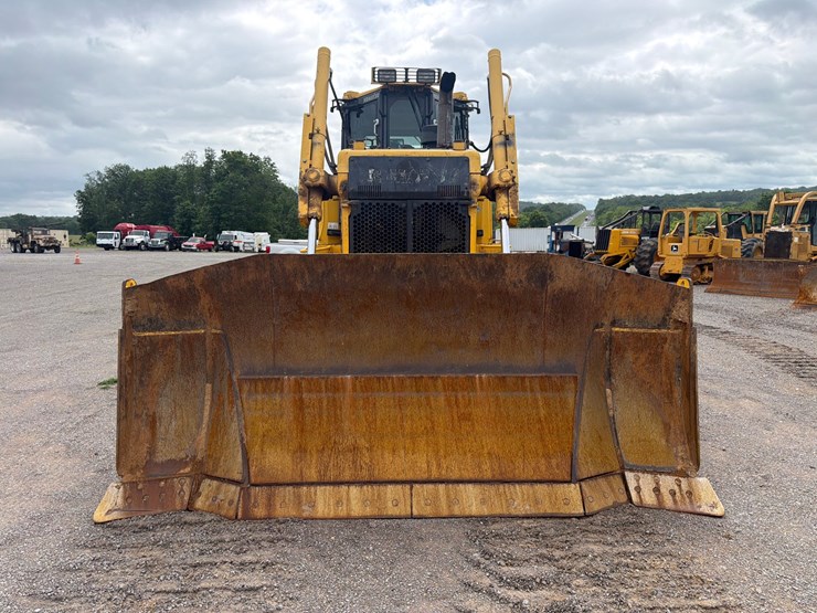 komatsu-d65exi-18-image-2